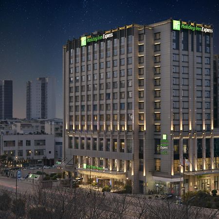 Holiday Inn Express Chengdu Huanhuaxi By Ihg-Near Jinsha Site Musem,Near Wuhou Temple Museum,Welcome Drinks,Free Gym,Free Self-Service Laundry Exterior foto